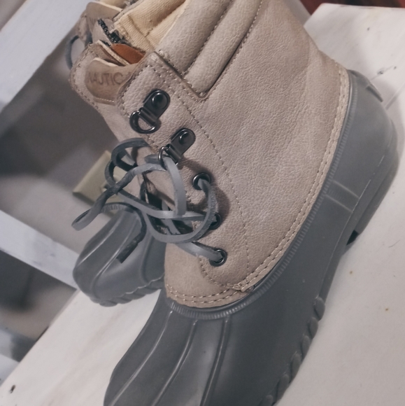 Nautica Shoes - Womans Nautica boots
